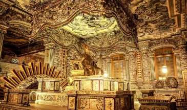 royal-tombs-of-king-khai-dinh