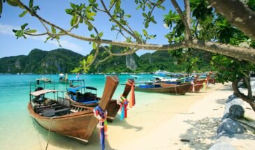 phi_phi_island_tour